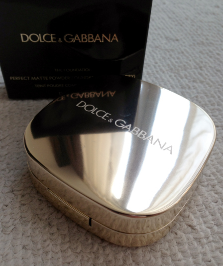 Dolce & Gabbana Perfect Matte Powder Foundation