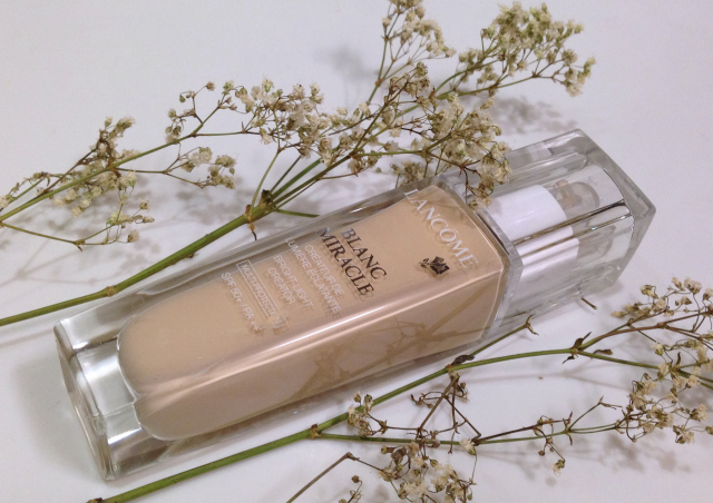 Lancome Blanc Miracle Fluid Foundation