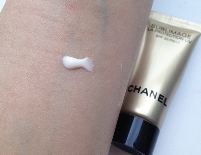 Chanel Sublimage La Protection UV SPF30 PA++ swatch