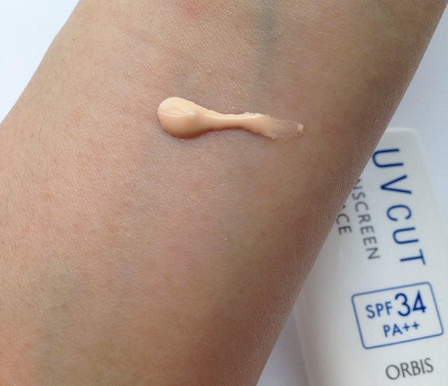 Orbis UV Cut Sunscreen on Face Light SPF34 PA++ swatch
