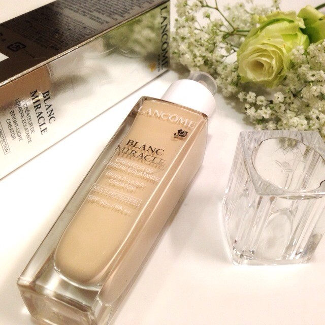 This Feb, #lancomesg is launching it's newly reformulated Blanc Miracle Bright-Light Creator Foundation! I love the light fluid texture and bright radiant finish! Best of all, it stays matte all day!! 💓 Full review on the blog now!