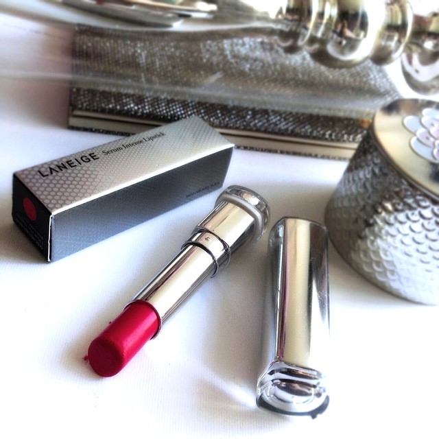 Indulge me in just 1 more... K-lips fetish! Loving my #Laneige Serum Intense Lipstick in Flaire Magenta! Review up on the blog! 💋 Indulge me in just 1 more... K-lips fetish! Loving my #Laneige Serum Intense Lipstick in Flaire Magenta! Review up on the blog! 💋