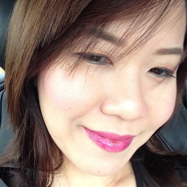 It's a movie date kinda day with Mr Q!! Played around with some Christmas palettes for this shameless #selca #selfies It's a movie date kinda day with Mr Q!! Played around with some Christmas palettes for this shameless #selca #selfies