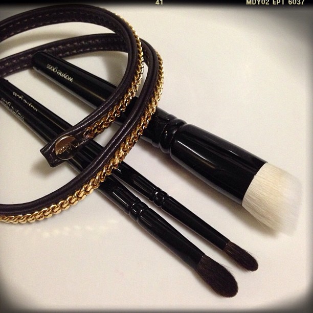 Welcoming a few new members to my brush family! #waynegoss #makeup #brushes #makeupchat #makeuptalk #makeupaddict #bblog #bblogger #beautyblogger Welcoming a few new members to my brush family! #waynegoss #makeup #brushes #makeupchat #makeuptalk #makeupaddict #bblog #bblogger #beautyblogger
