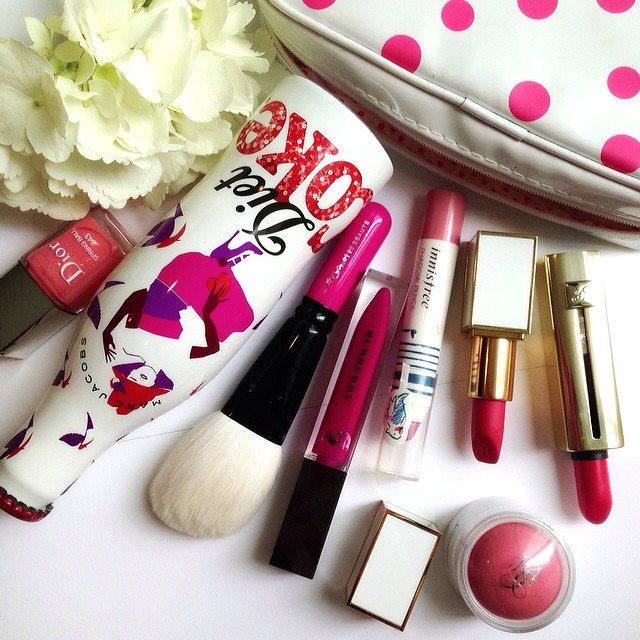 Aaahhh Friday at last!!! I can almost taste the weekend! Here are some 🍭Pops of Pink🍭 to cheer things on!! #TGIF everybody!!