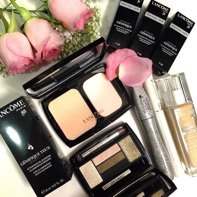A very lovely package from @lancomesg arrived today, brightening up an otherwise very dull Thursday!! Thank you so much Yanny, for your thoughtfulness in picking out these items specially for me, and for #lancomesg generosity! #feelingblessed 💖