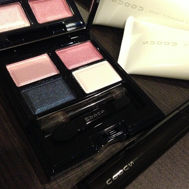 #SUQQU Holiday 2013 Set A!! Thanks for ordering this for us, @elainnio!! 💓💓💓