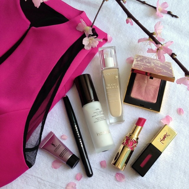 I've been hooked on k-drama Miss Korea lately, and so for this 1st day of CNY visiting, this is what I'm wearing:
🌸YSL Masque Intense for that radiant glowy complexion
🌸Hourglass Mineral Veil primer to make sure my makeup stays pristine all day
🌸Lancôme Blanc Mineral foundation for a bright & matte base
🌸Marc Jacobs Magic Marc'er in Blacquer for lining my upper lash line
🌸Just barely a hint of flush and to highlight my cheekbones with YSL Rosy Blush
🌸And finally a bold babydoll reddish-pink lip using a combination of YSL Rouge Volupte Shine 34 topped with Rouge Pur Couture Vernis A Levres Babydoll LE
Oh and I'm wearing this Gwyneth Scuba dress from SNine! 
What are you all donning? 💋